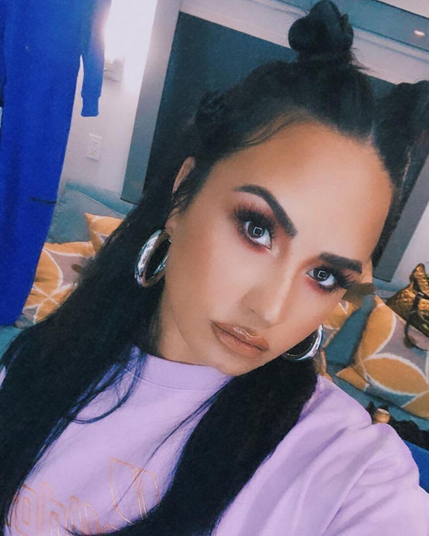 Demi Lovato - Instagram post | small style