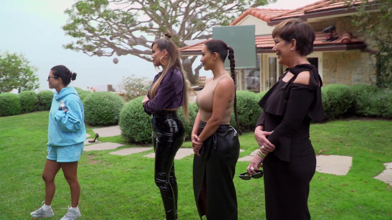 Kim Kardashian - Keeping Up With The Kardashians | Season 20 Episode 7 | grey style