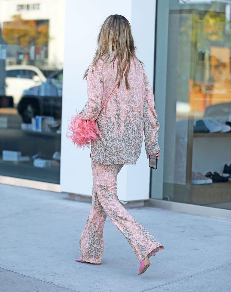 Chrissy Teigen - Los Angeles, CA | pink style