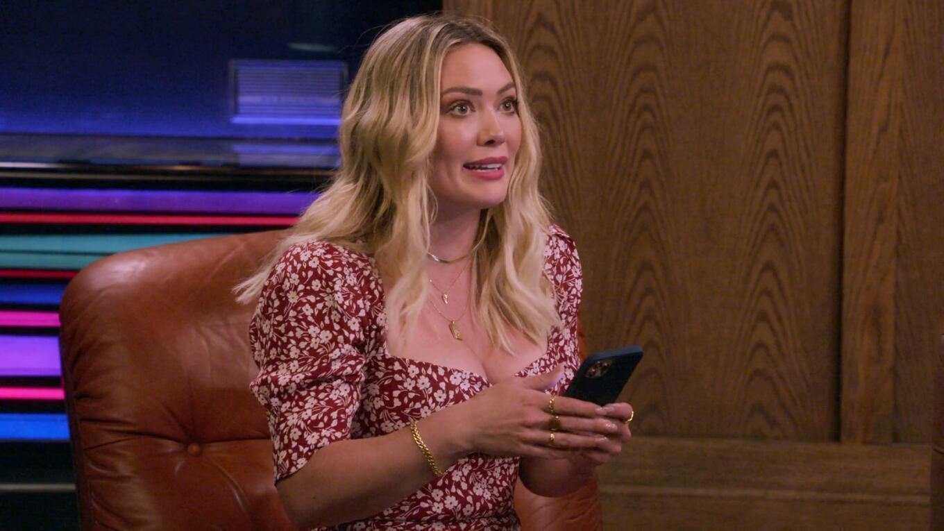 Hilary Duff - How I Met Your Father | Season 1 Episode 5 | Hilary Duff style