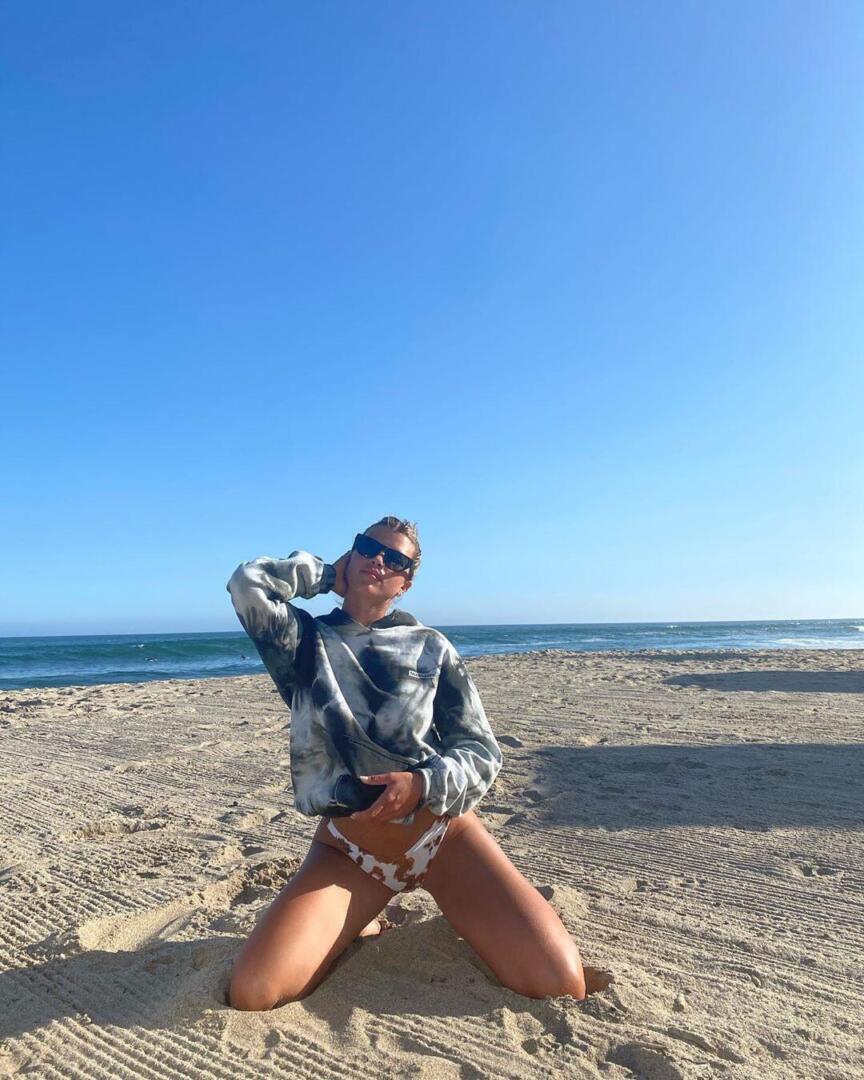 Sofia Richie - Instagram post | Cassie Randolph style