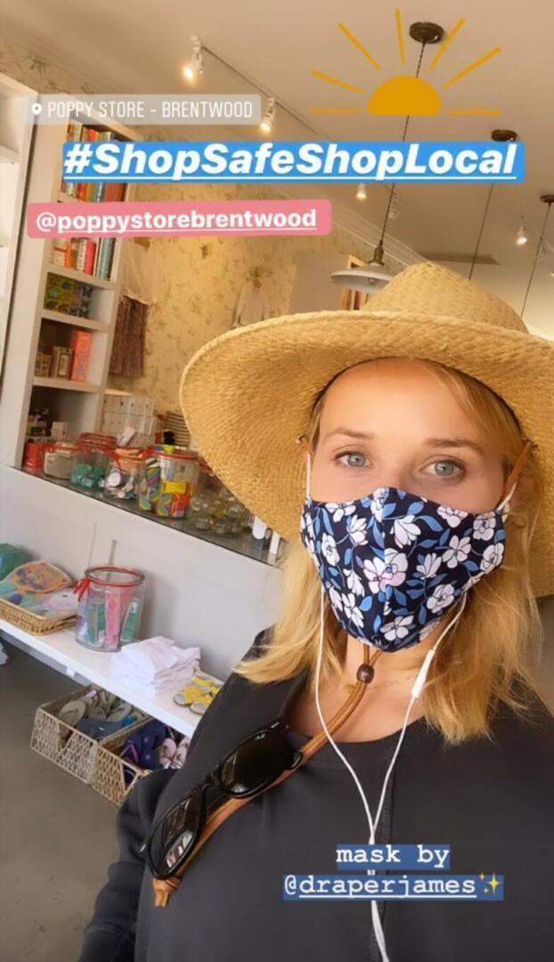 Reese Witherspoon - Instagram story | Kim Kardashian style