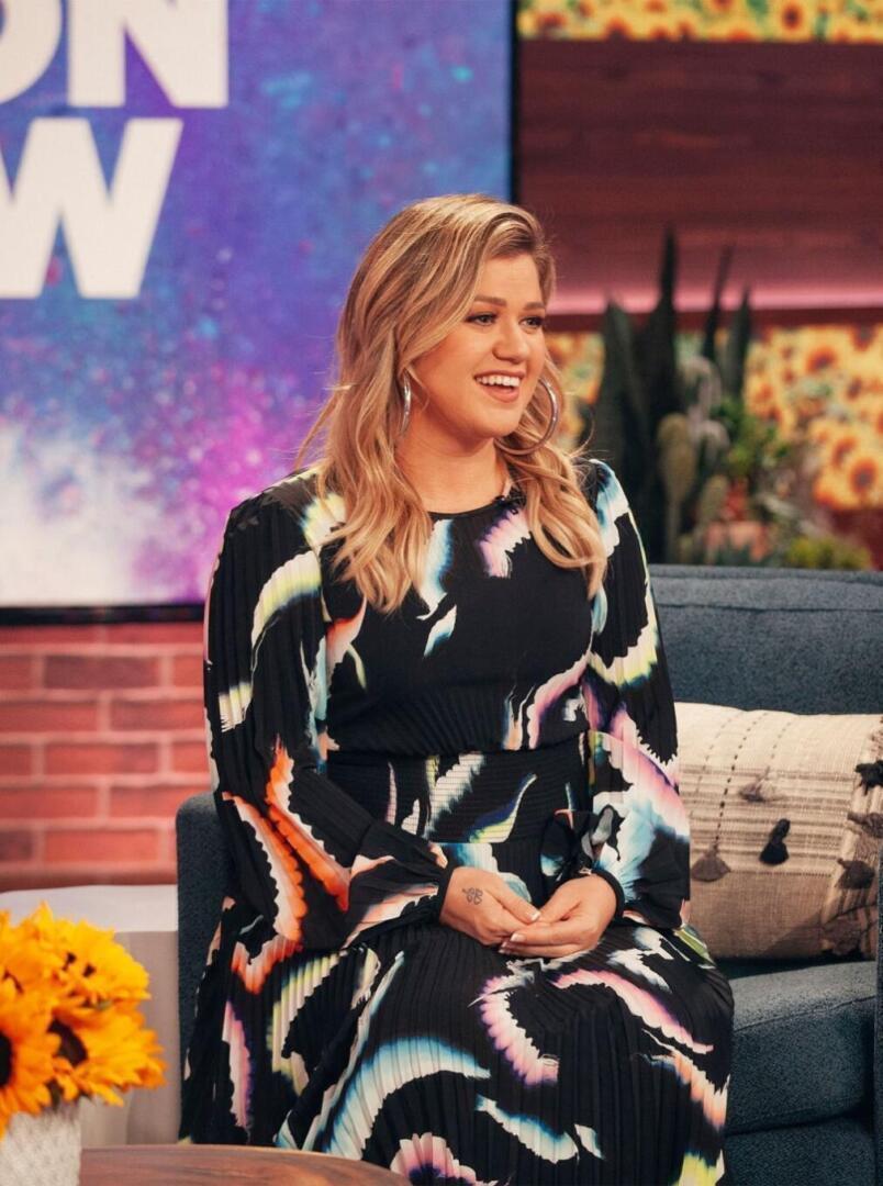 Kelly Clarkson - Kelly Clarkson Show Season 2 Episode 9 | Kelly Clarkson style