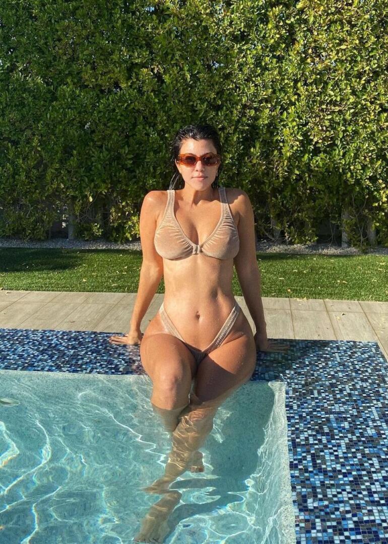 Kourtney Kardashian - Instagram post | Christina Hall style