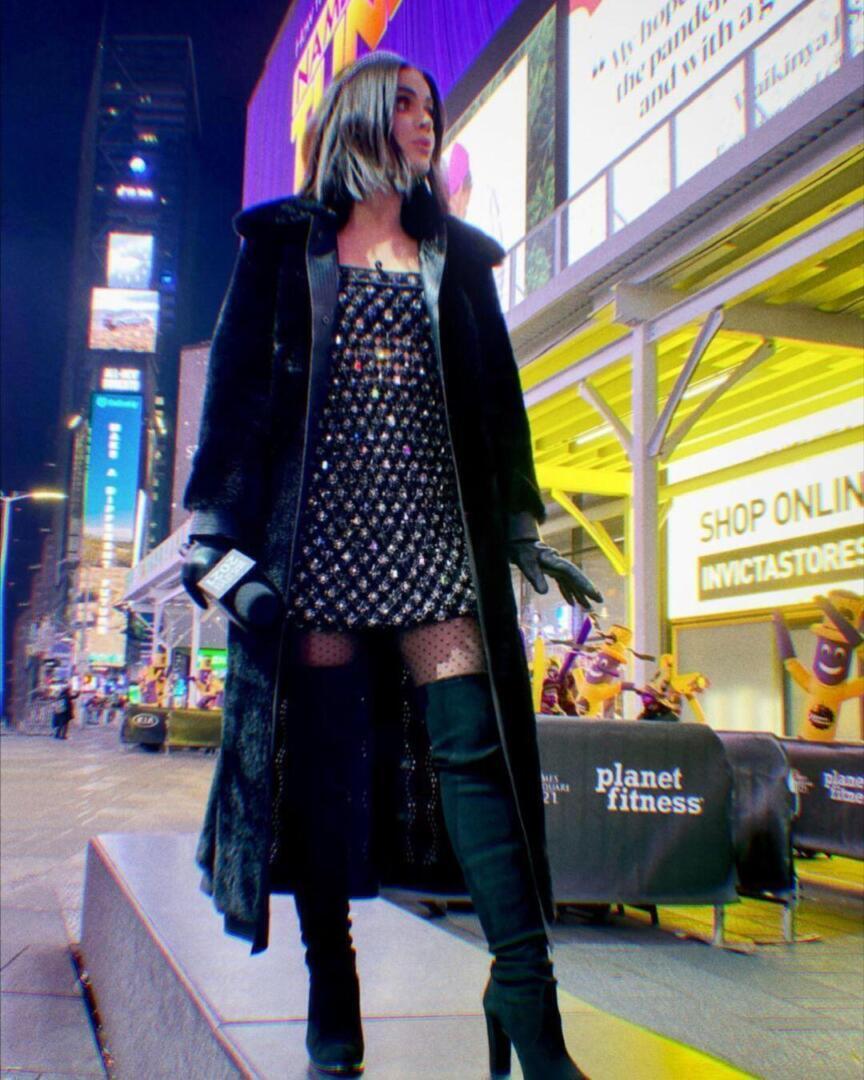 Lucy Hale - New York, NY | New Year's Rockin' Eve' 2021 | Paris Hilton style