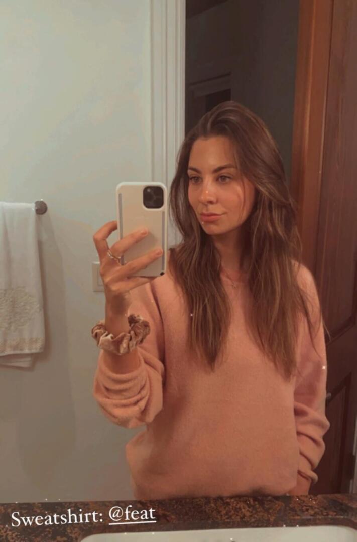 Kelley Flanagan - Instagram story | Jennifer Lopez style