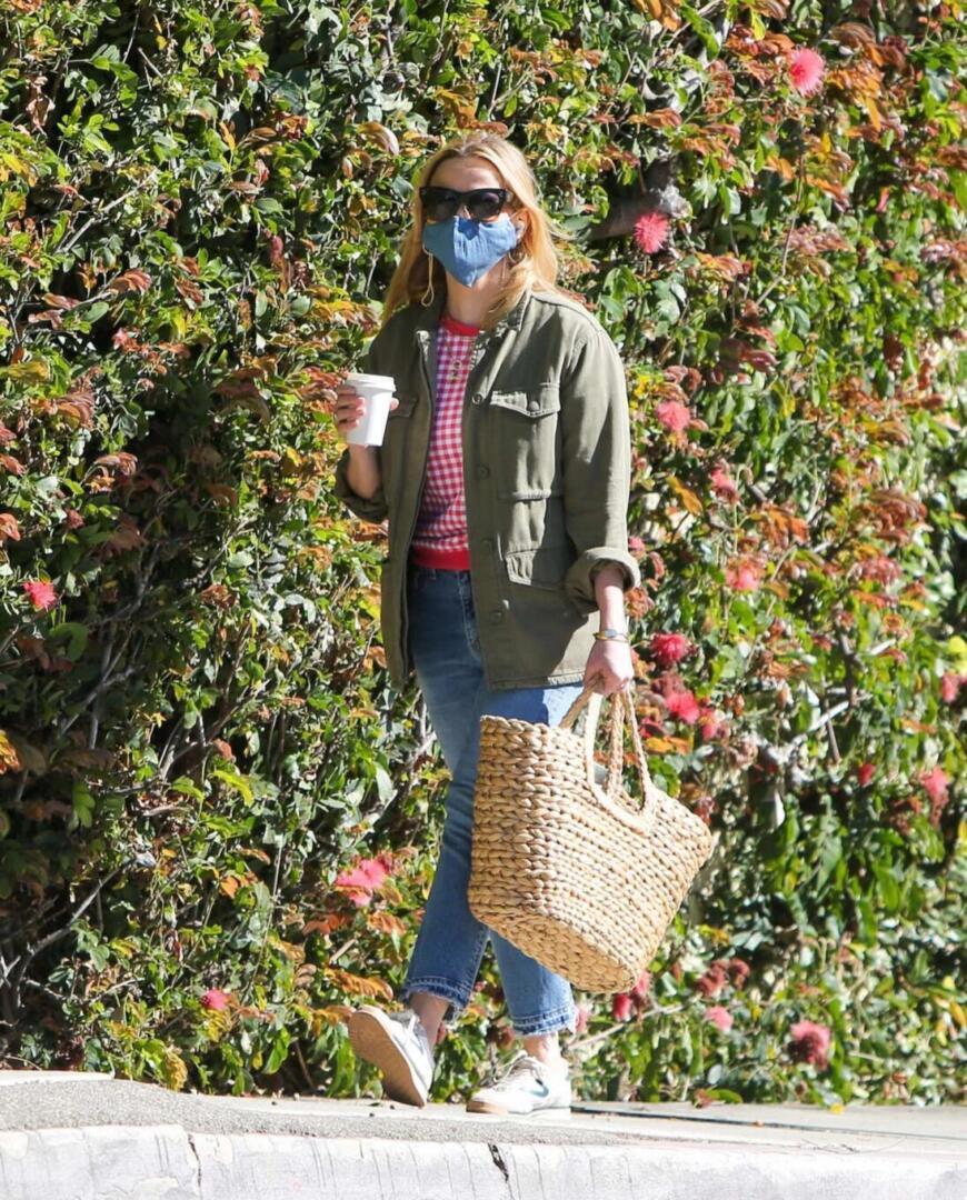 Reese Witherspoon - Los Angeles, CA | Christina Hall style