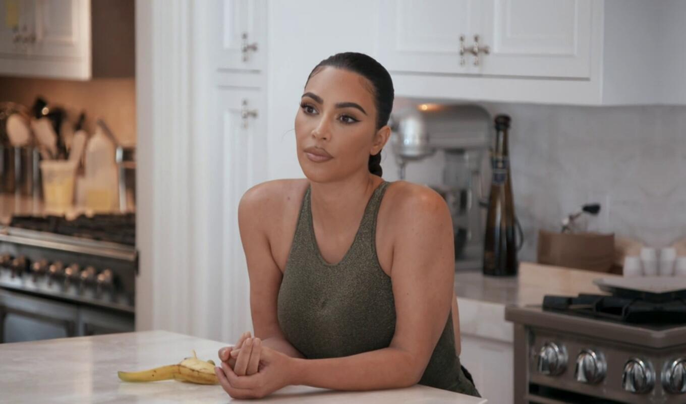 Kim Kardashian - Keeping Up With The Kardashians | Season 20 Episode 2 | Kim Kardashian style