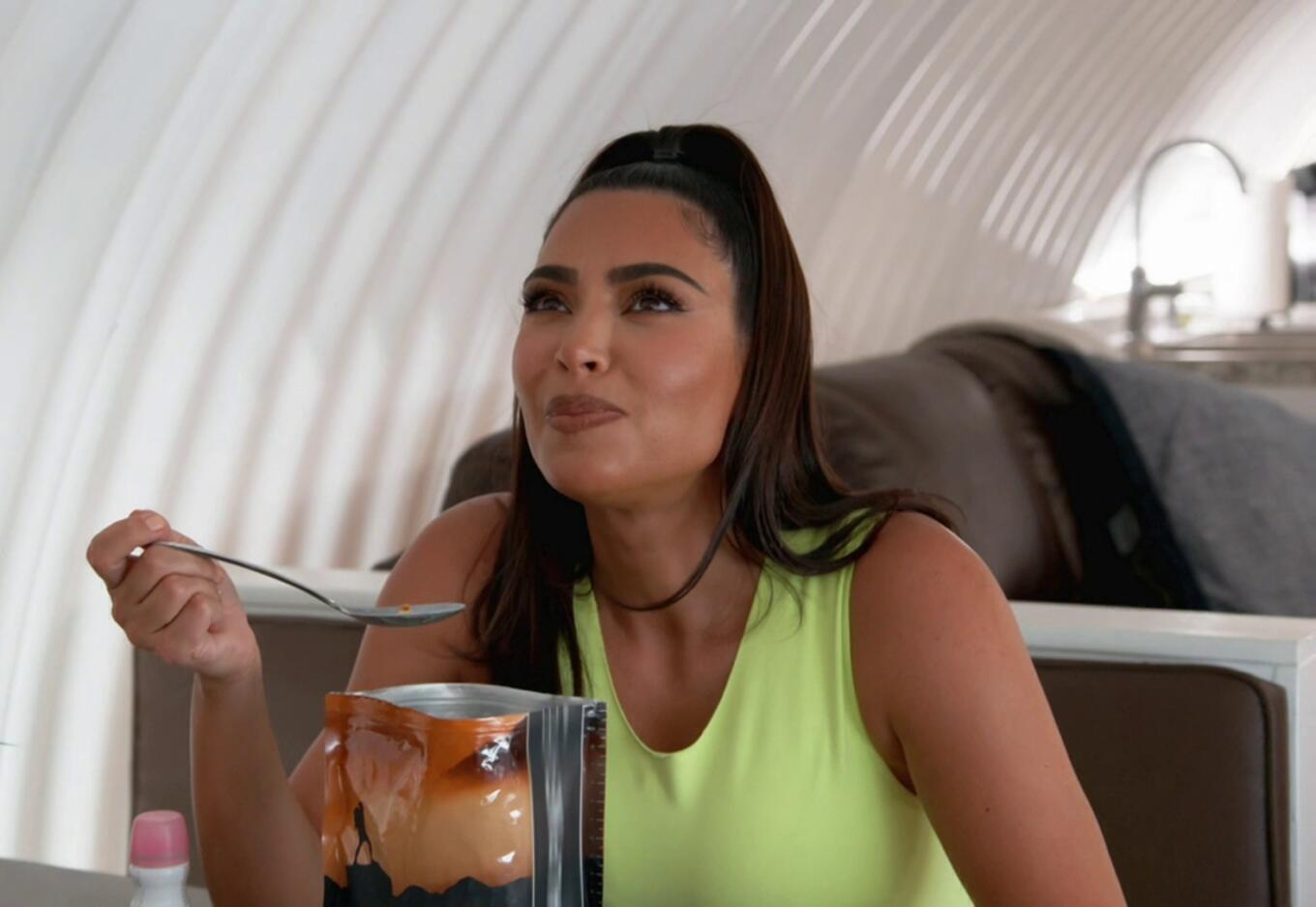 Kim Kardashian - Keeping Up With The Kardashians | Season 20 Episode 4 | Kim Kardashian style