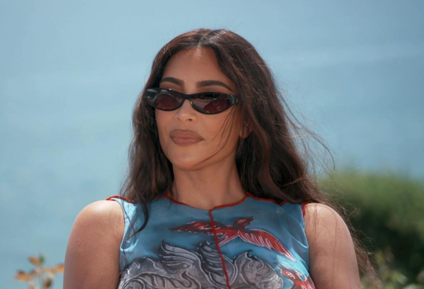 Kim Kardashian - Keeping Up With The Kardashians | Season 20 Episode 5 | Kourtney Kardashian style