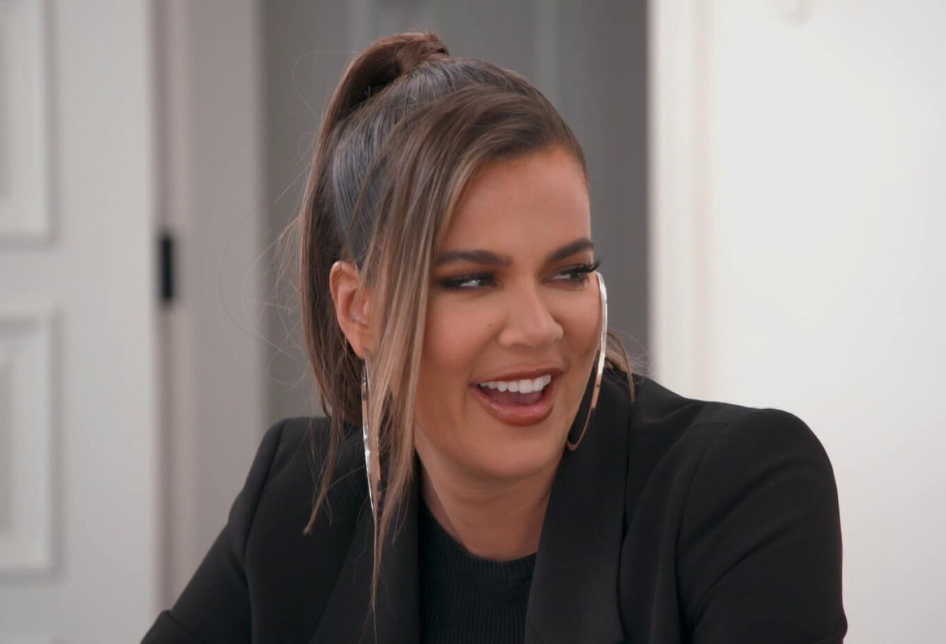 Khloe Kardashian - Keeping Up With The Kardashians | Season 20 Episode 7 | Khloe Kardashian style