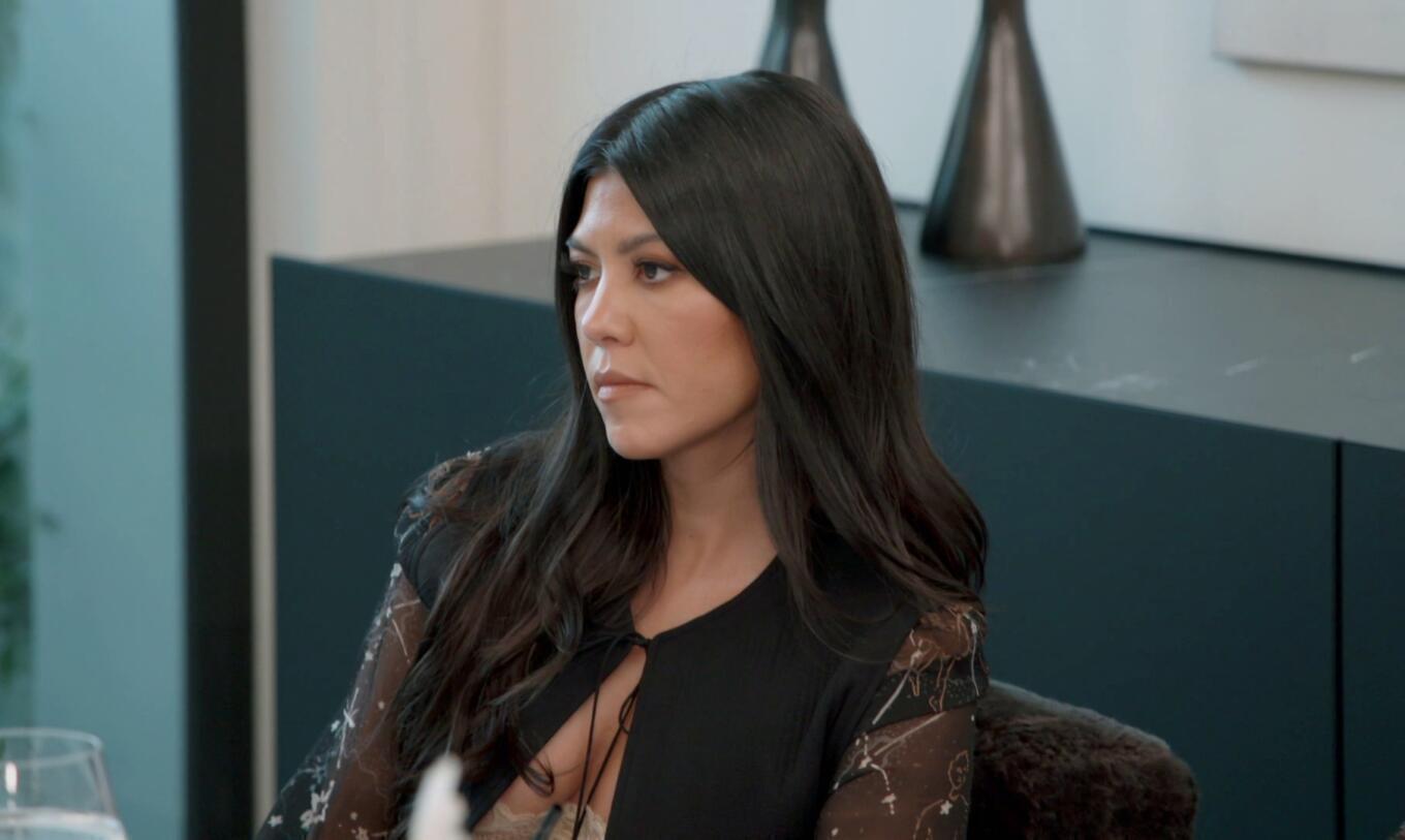 Kourtney Kardashian - Keeping Up With The Kardashians | Season 20 Episode 7 | Christina Hall style