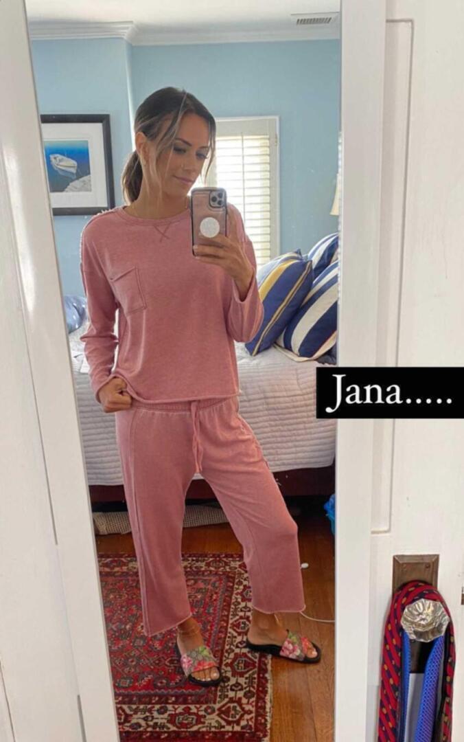 Jana Kramer - Instagram story | Jana Kramer style