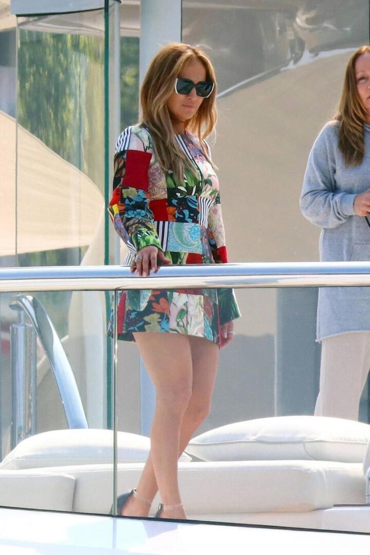 Jennifer Lopez - Saint Tropez, France | Jennifer Lopez style