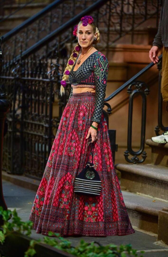 Sarah Jessica Parker - New York, NY | Filming 'And Just Like That...' | Olivia Culpo style