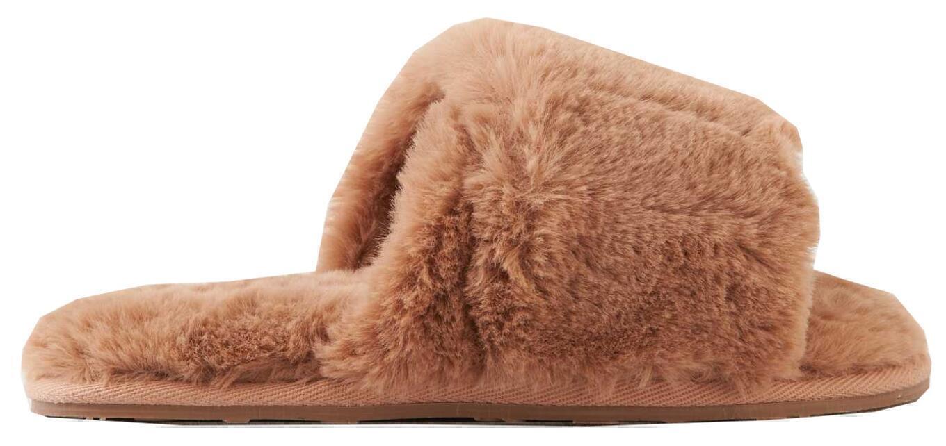 Leo 7 Shearling Mules (Ivory) | style