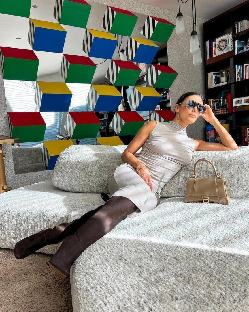 Eva Longoria - Instagram post | Kristen Bell style