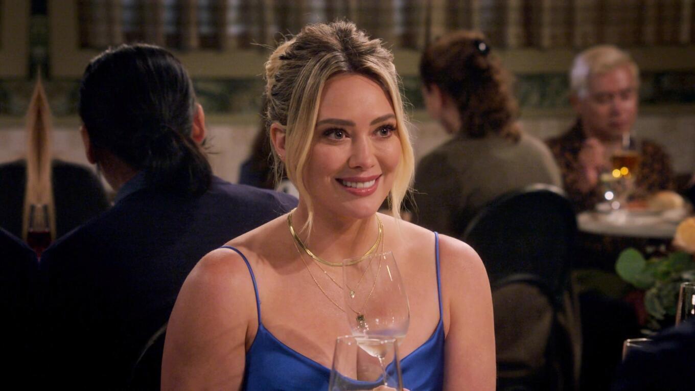 Hilary Duff - How I Met Your Father | Season 1 Episode 4 | Hilary Duff style