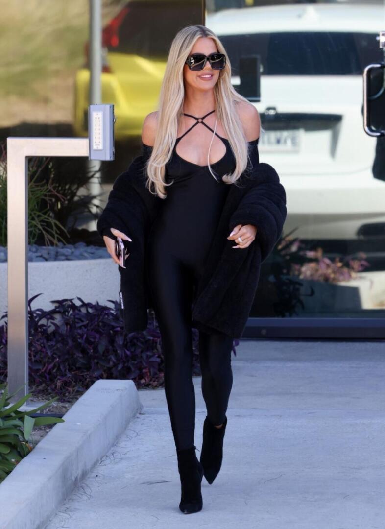 Khloe Kardashian - Burbank, CA | Khloe Kardashian style