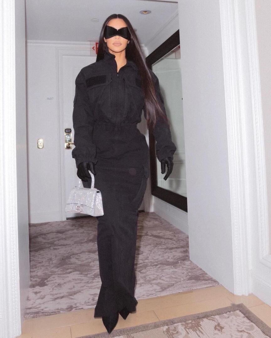 Kim Kardashian - Instagram post | Chrishell Stause style