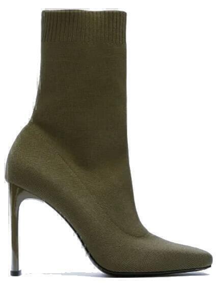 Boots (Olive Green Sock) | style