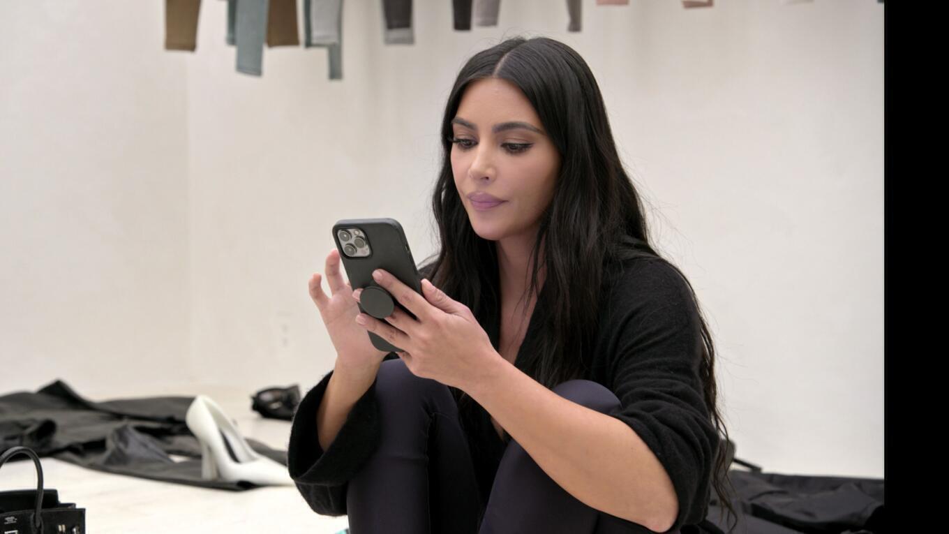 Kim Kardashian - The Kardashians | Season 1 Episode 1 | Kylie Jenner style