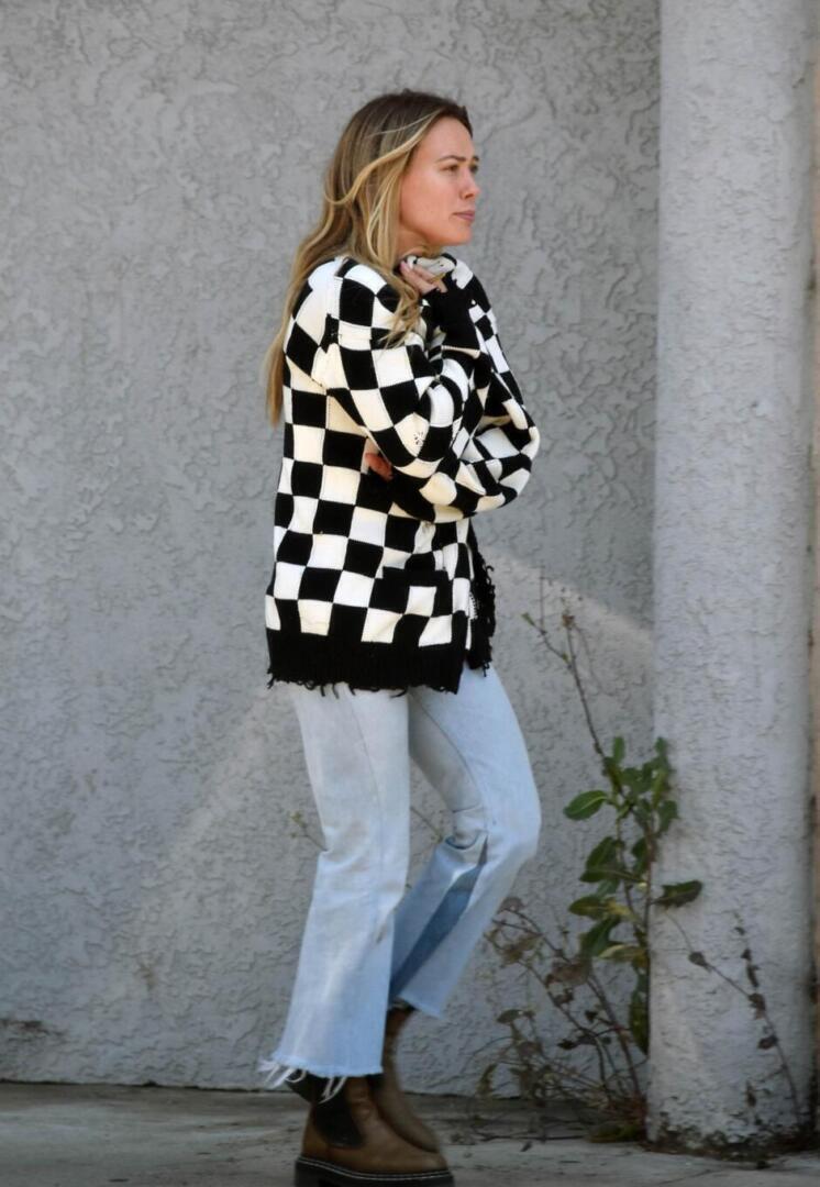 Hilary Duff - Los Angeles, CA | Chelsea Lazkani style