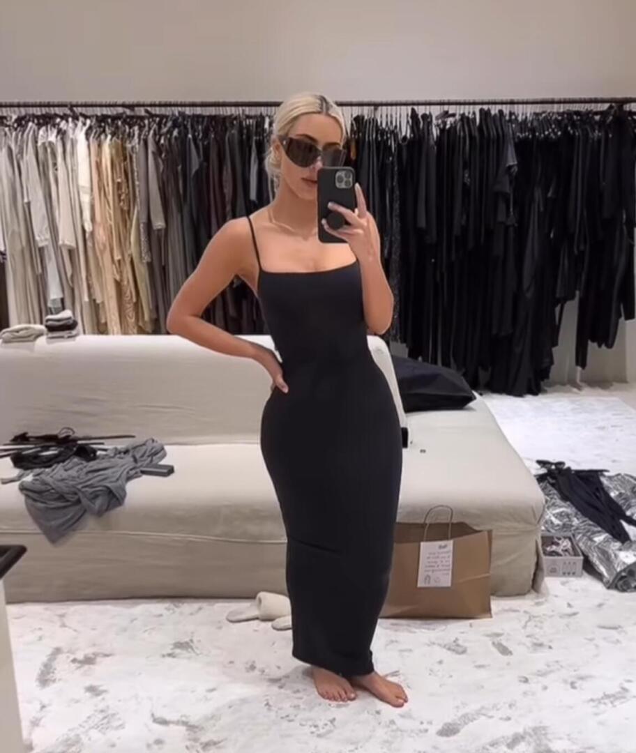 Kim Kardashian - Instagram story | Christina Hall style