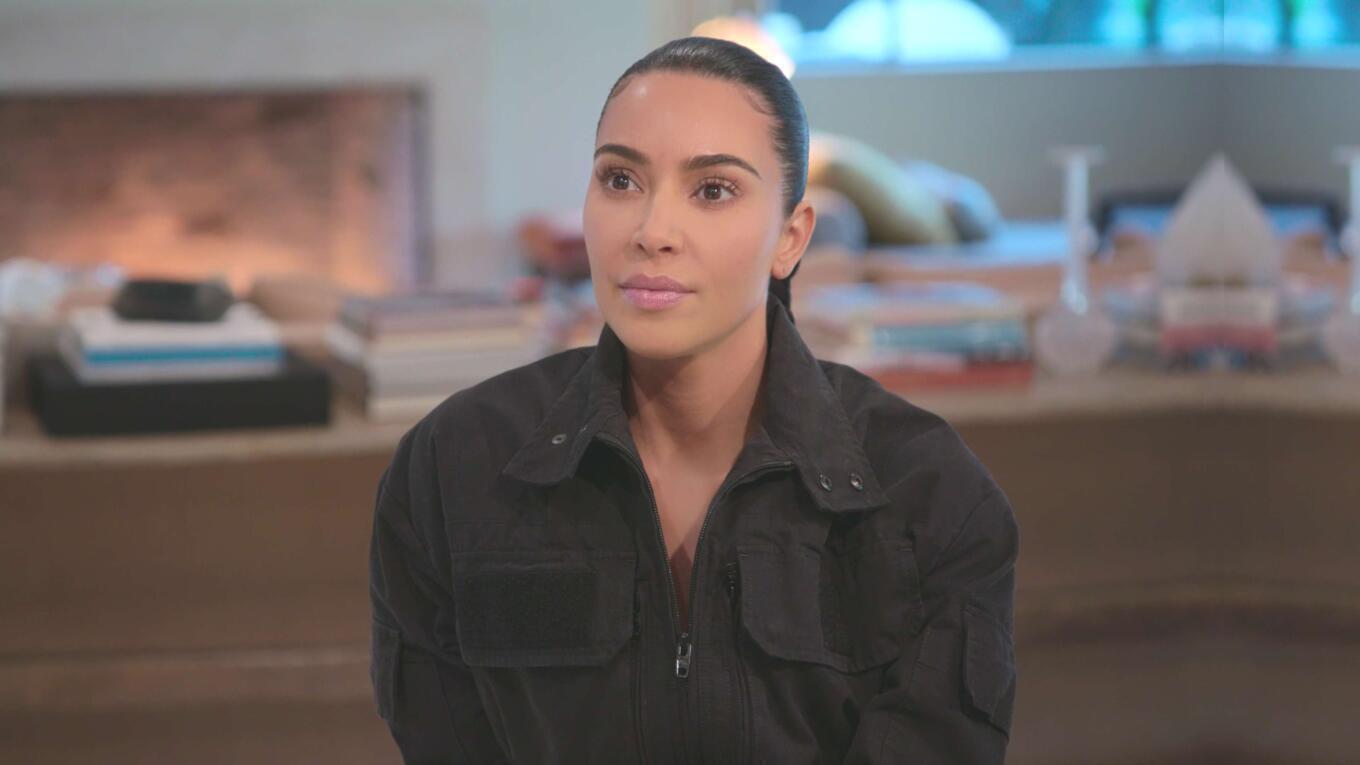 Kim Kardashian - The Kardashians | Season 1 Episode 8 | Kim Kardashian style