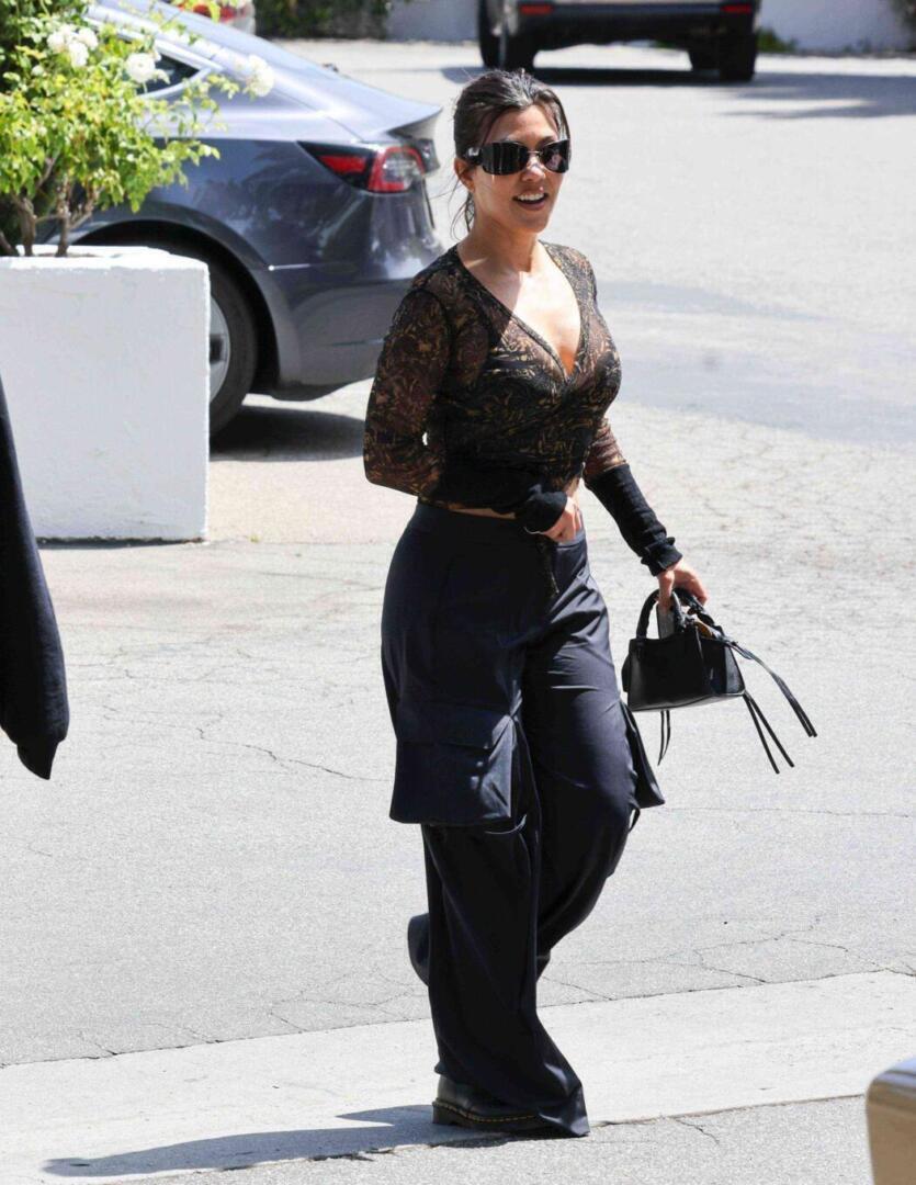 Kourtney Kardashian - Calabasas, CA | Kourtney Kardashian style