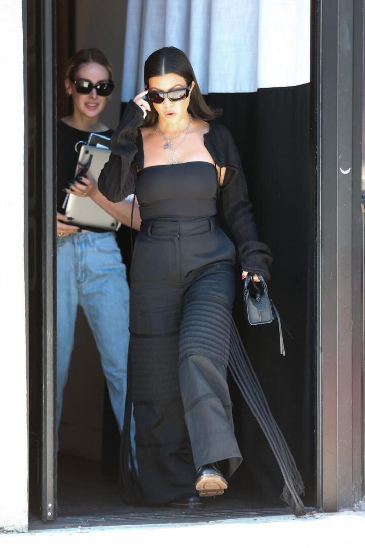 Kourtney Kardashian - Los Angeles, CA | Kourtney Kardashian style