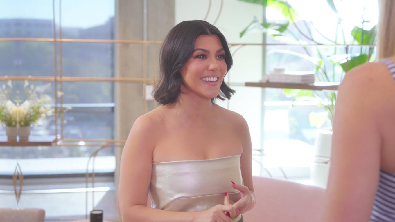 Kourtney Kardashian - The Kardashians | Season 1 Episode 8 | Kourtney Kardashian style