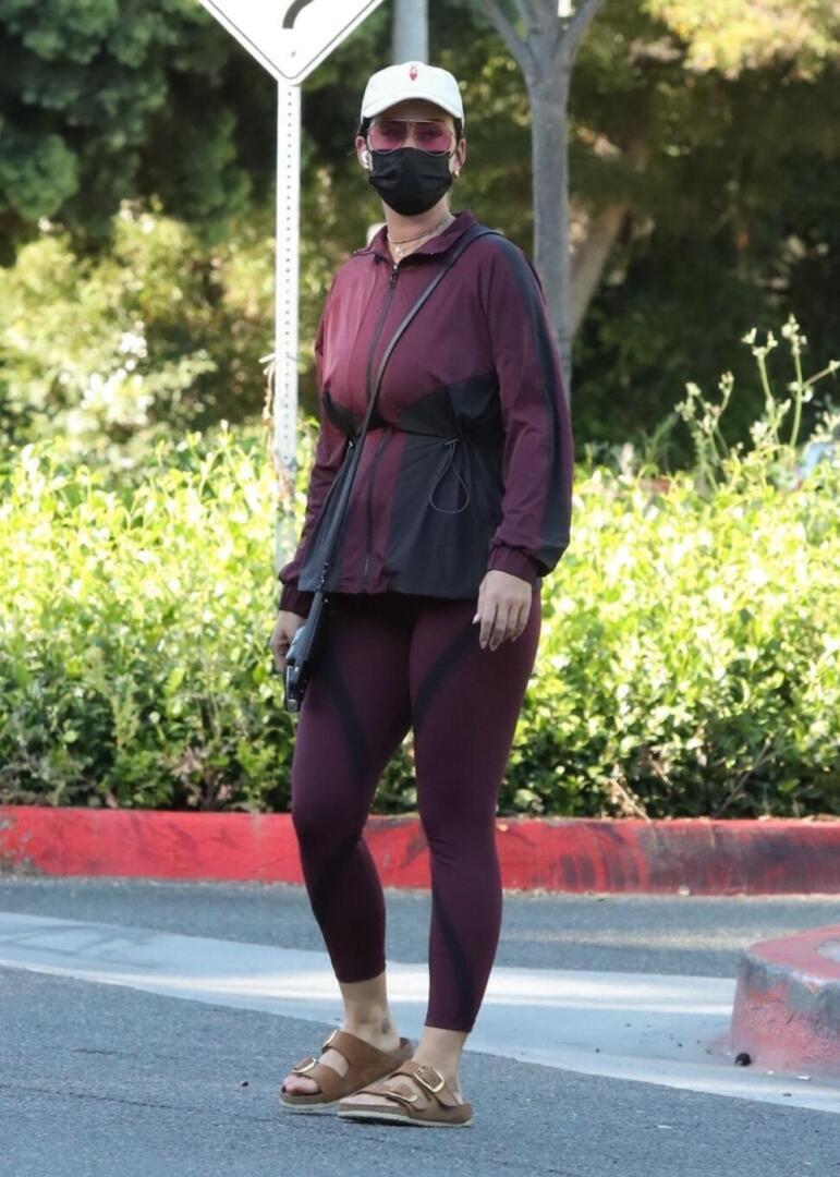 Katy Perry – Beverly Hills, CA