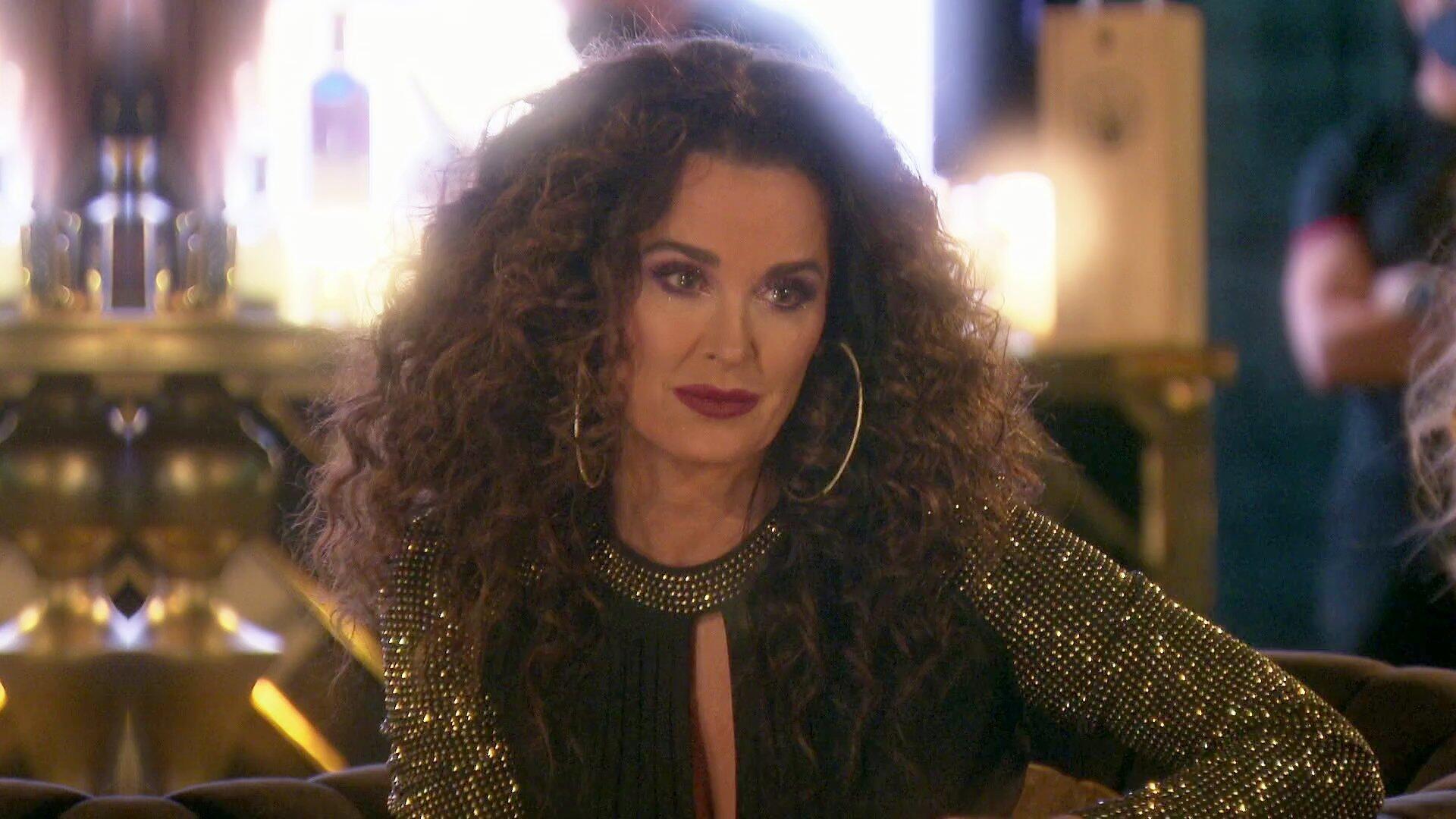 Kyle Richards - The Real Housewives of Beverly Hills | Season 12 Episode 15 | Kyle Richards style