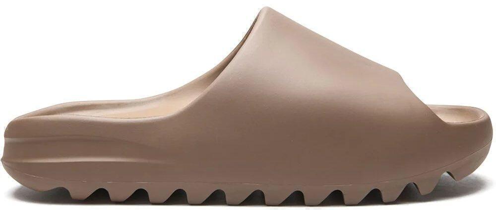 x Yeezy Slides (Brown) | style