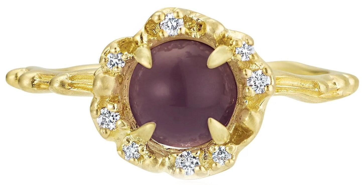 Chalcedony Water Ring (Yellow Gold Diamond Purple Sage) | style