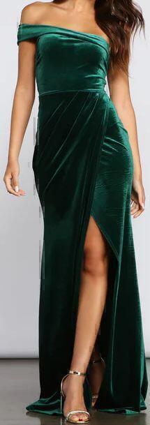 Cleo Maxi Dress (Emerald Velvet) | style