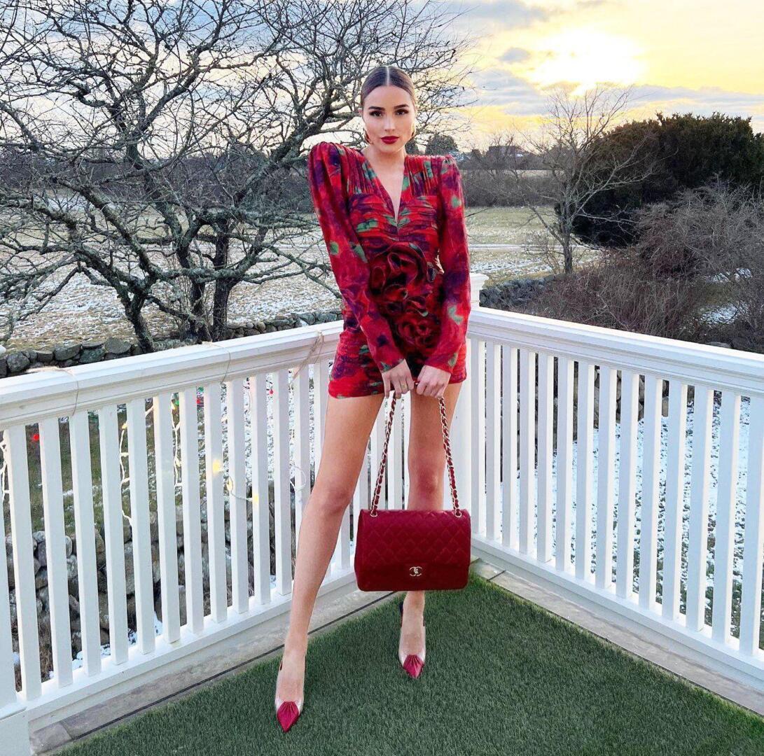 Olivia Culpo - Instagram post | Sarah Michelle Gellar style