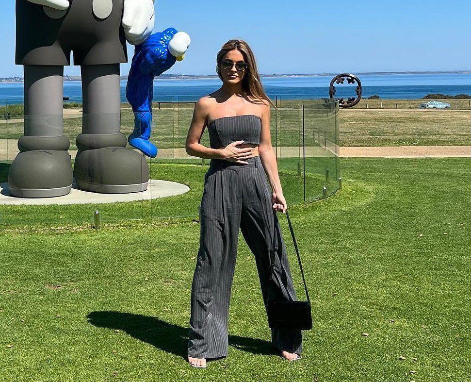 Chrishell Stause - Instagram post | Khloe Kardashian style