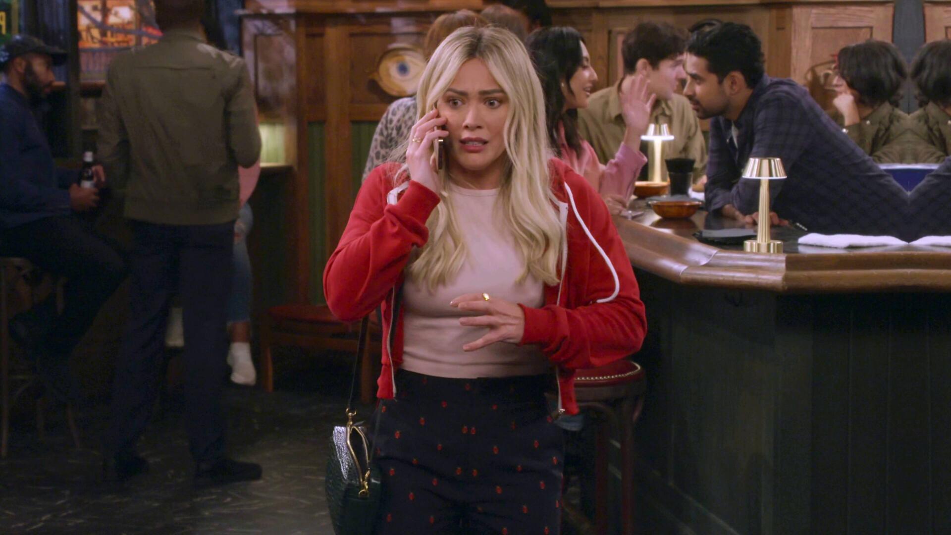 Hilary Duff – How I Met Your Father | Season 2 Episode 2