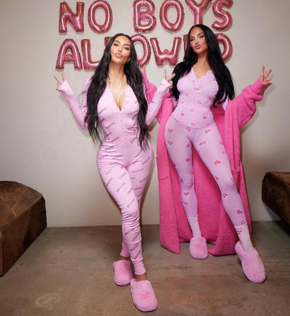 Kim Kardashian - Instagram post | Kristen Bell style