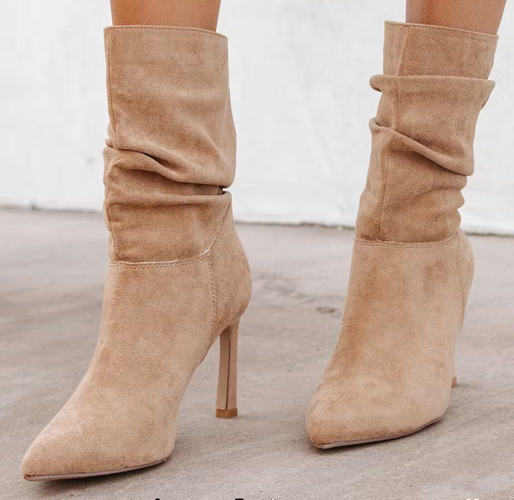 Kaliana Boots (Sand Suede) | style