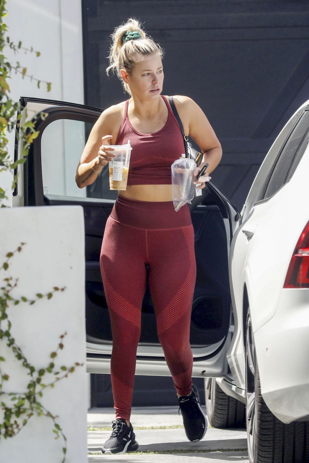 Ariana Madix - Los Angeles, CA | Chelsea DeBoer style