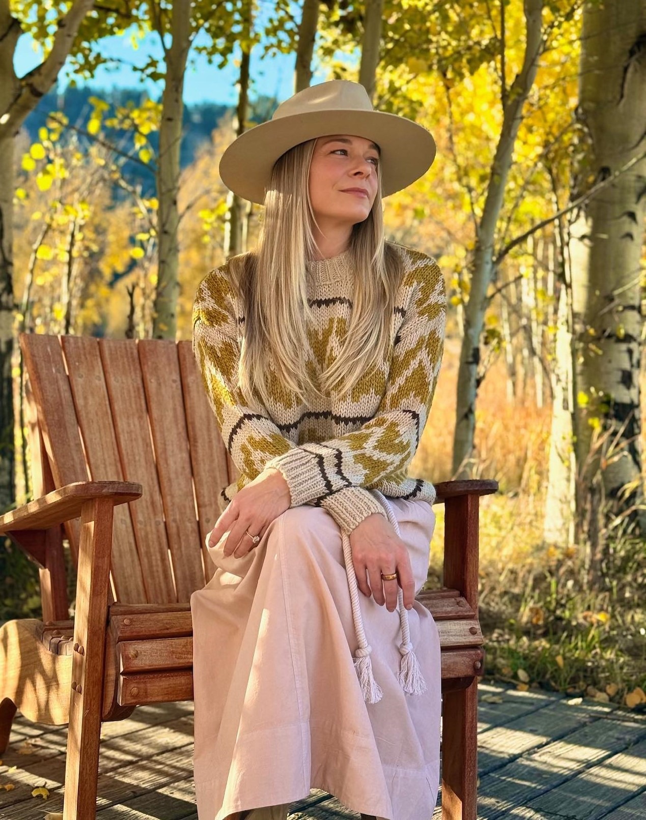 LeAnn Rimes - Instagram post | Jessie James Decker style