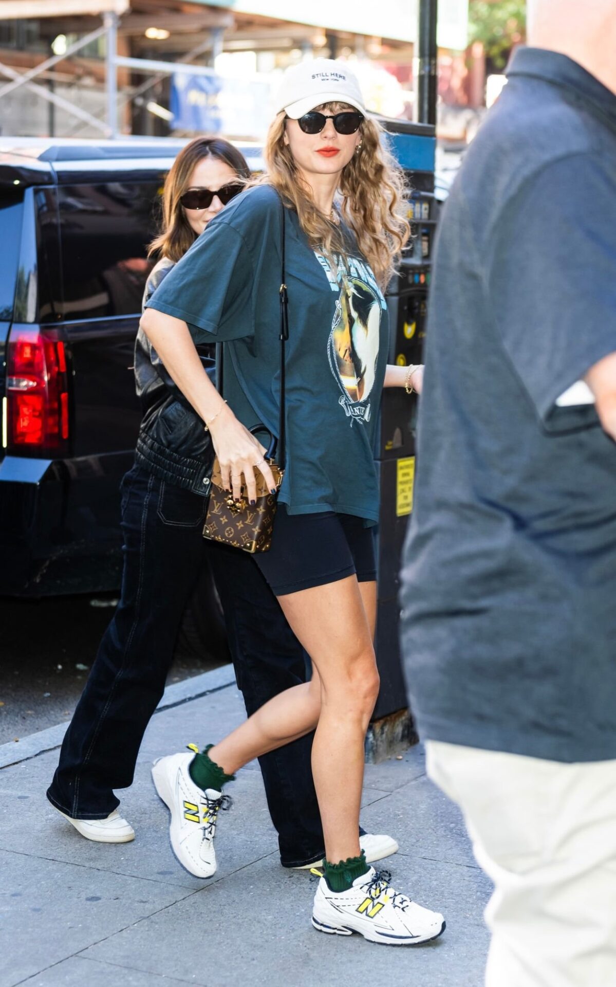 Taylor Swift - New York, NY | Rachael Kirkconnell style