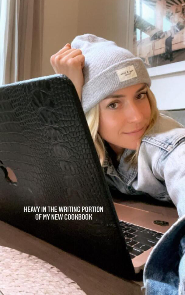 kristincavallari_instagramstory20211210