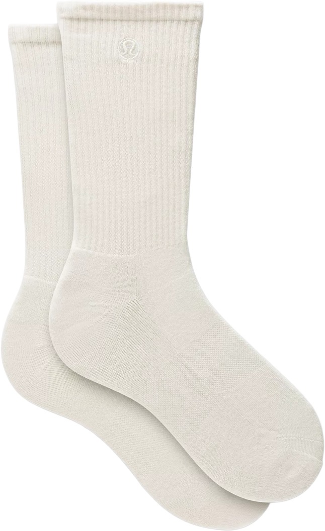 Kelsea Ballerini - Lululemon Holiday 2025 | Kelsea Ballerini style